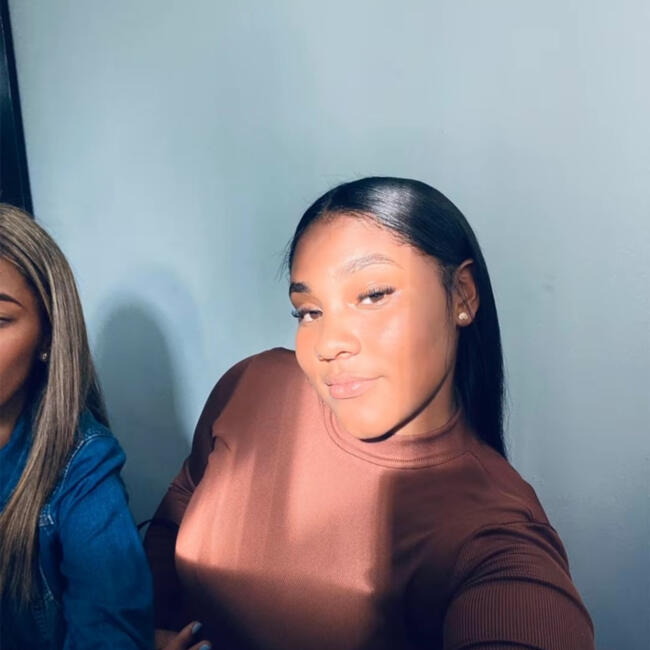 Babysitter in Puerto Vacamonte: Paulette