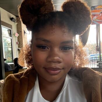 Babysitter in Victorville: Dalaney