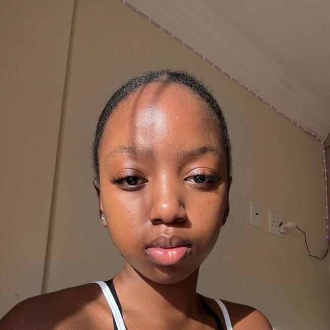 Babysitter in Cape Town: Ayanda