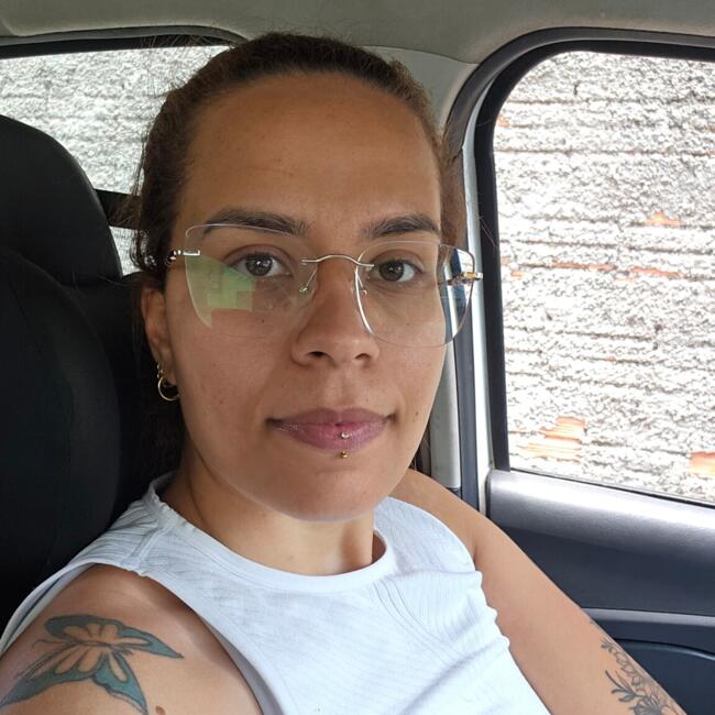 Babysitter in Campo Grande: Thatielen