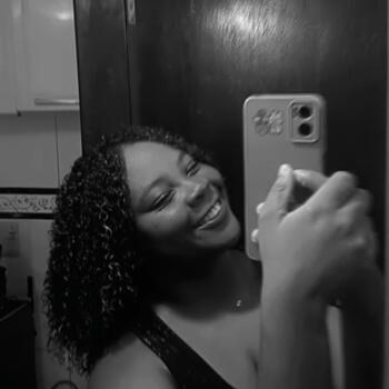 Babysitter in Simões Filho: Denyse