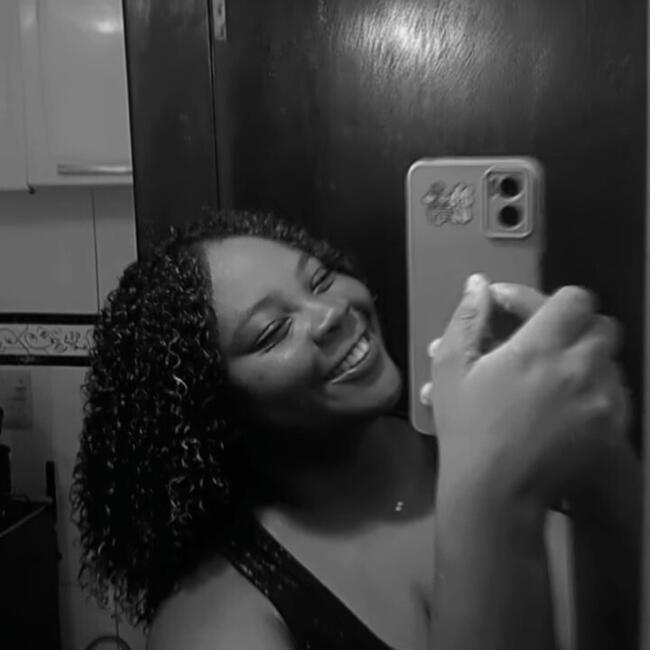 Babysitter in Simões Filho: Denyse