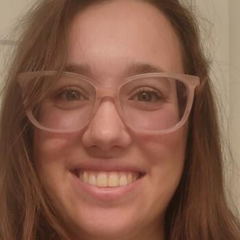 Babysitter Calgary: Clare