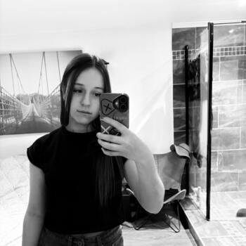 Babysitter in Halluin: Lilou