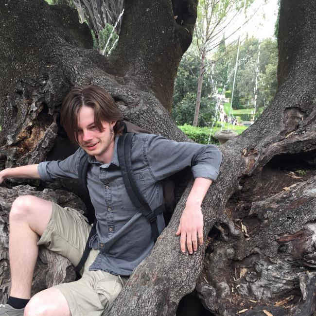 Tournai 베이비시터: Wolfgang