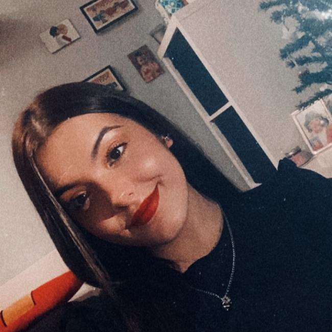 Baby-sitter in Odivelas: Mariana