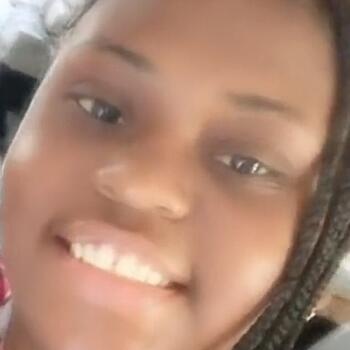 Babysitter Lauderhill: Sholanda