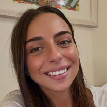 Babysitter in Rome: Claudia