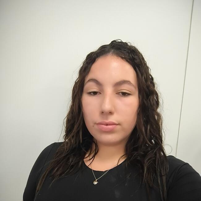 Babá em Atibaia: Letícia