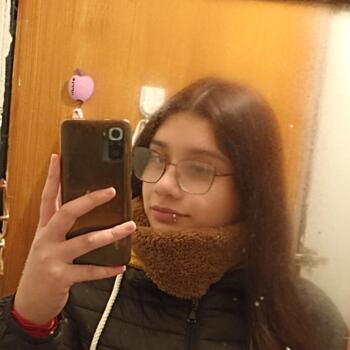 Babysitter in San Bernardo: Lia Martinez