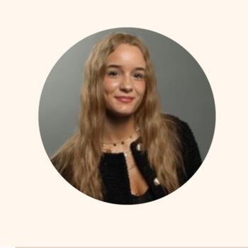 Baby-sitter Chartres-de-Bretagne: Louise
