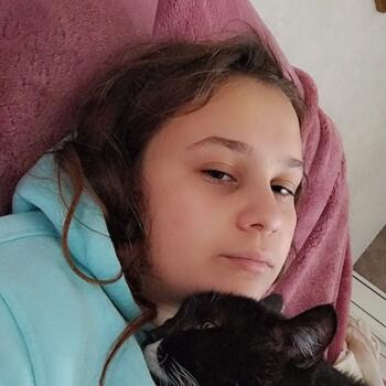 Babysitter in Dreux: Lisa