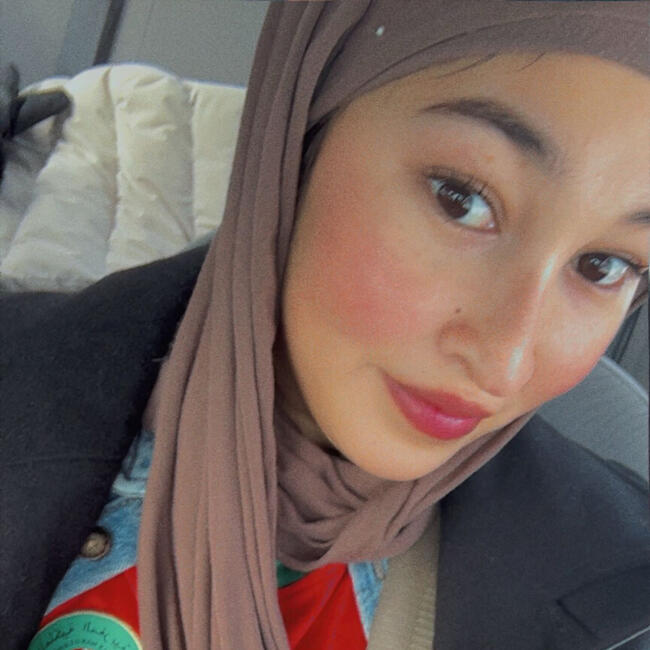 Gardienne d'enfants à Le Moyne: Zineb