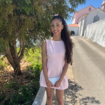 Babysitter em Carnaxide: Esmeralda