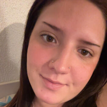 Babysitter in Esboz-Brest: Lola