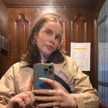 Babysitter Wien: Lola