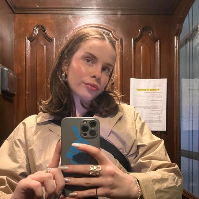 Babysitter in Wien: Lola