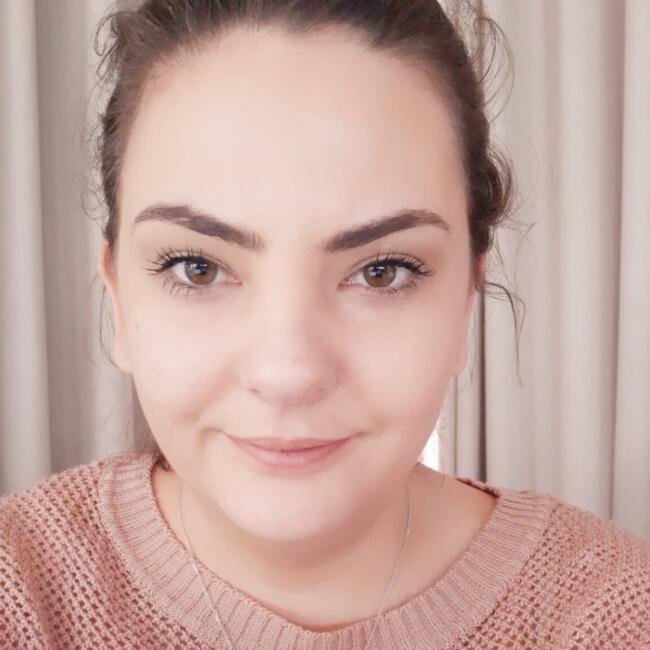 Babysitter in São Domingos de Rana: Jade Tatjana