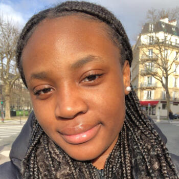 Babysitter in Saint-Denis: Celina