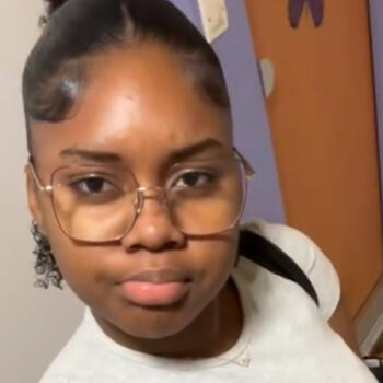 Babysitter in Cachan: Celanie