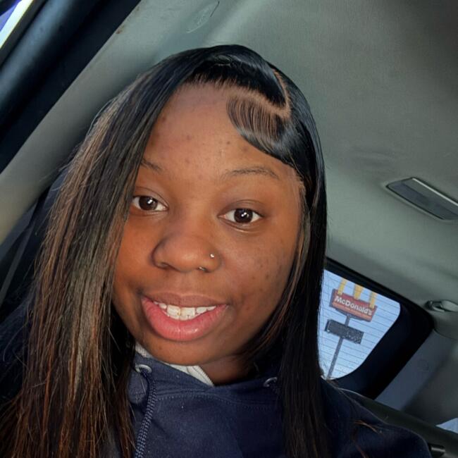 Babysitter in Kalamazoo: Azariona