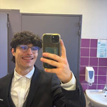 Babysitter in Toulouse: Ethan