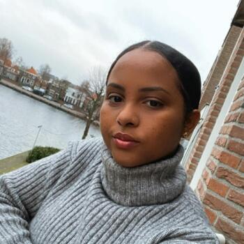 Babysitter in Opmeer: Yanet