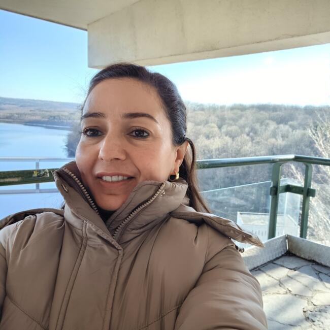 Babysitter in Limbourg: Hafsa