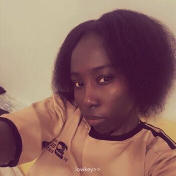 Babysitter in Rang-du-Fliers: Ngoty