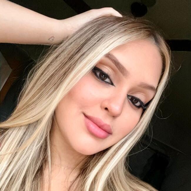 Babysitting job in Manaus: Anny