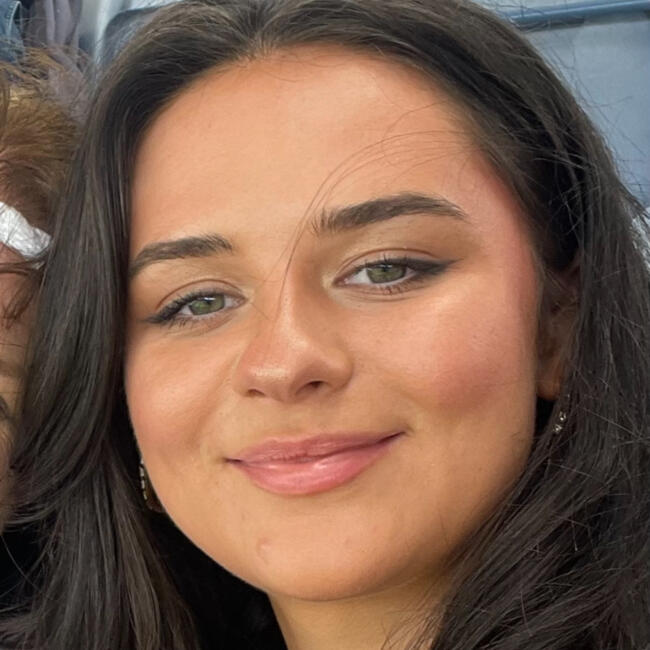 Babysitter in Naas: Madeline