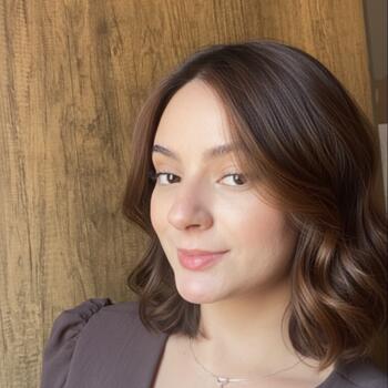 Babá em Ourinhos: Flávia