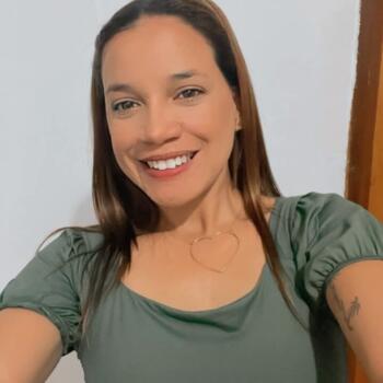 Babysitting job in Uberaba: babysitting job Aline Alves