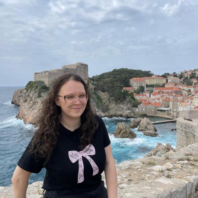 Bonă în Herghelia: Eliza