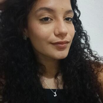 Babysitter in Recife: Layna