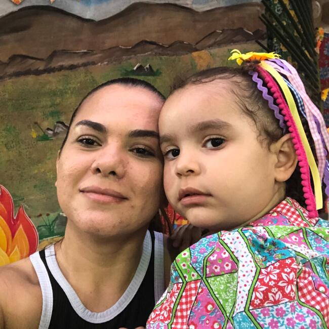 Emprego de babá em Fortaleza: Geovana