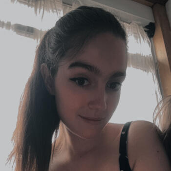 Babysitter in Boussu: Livia
