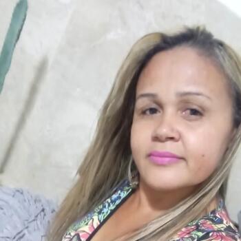 Babá em Feira de Santana: Leidiane