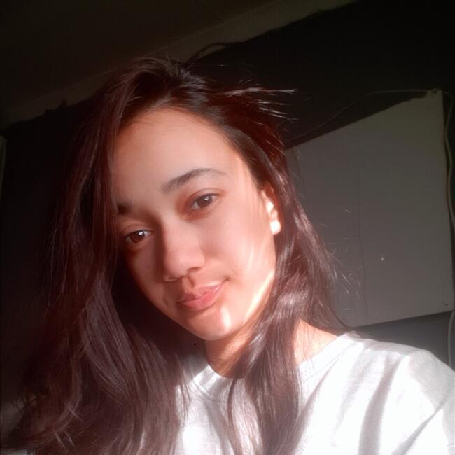 Babysitter in East London: Natasha-leigh