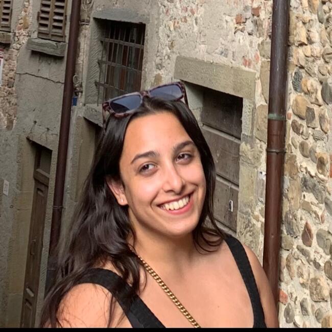 Babysitter in Alba Adriatica: Francesca