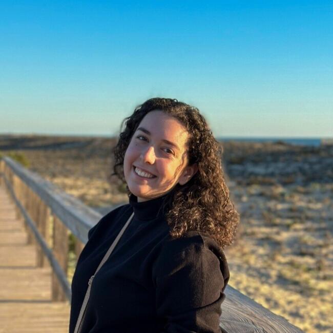 Babysitter in Matosinhos Municipality: Juliana