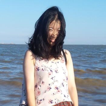 Oppas Den Haag: Claire
