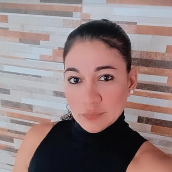 Babá Recife: Daniele