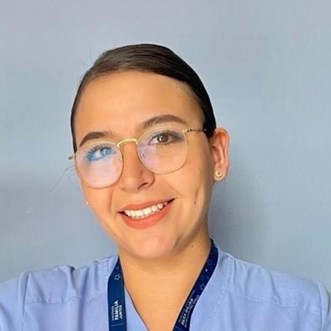 Niñera en Cancún: Karina