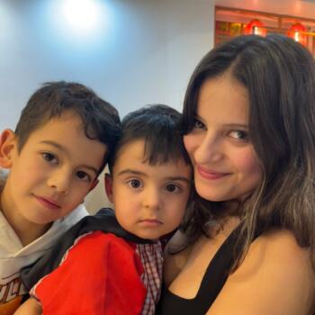 Babysitter Mafra: Mariana