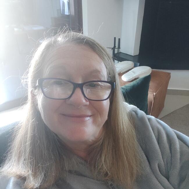 Nanny (νταντά) στην περιοχή Ερμούπολη: HELEN