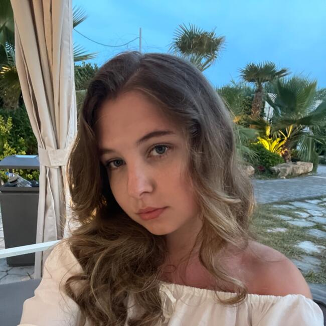Babysitter in Cluj-Napoca: Mihaela Olivia