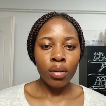 Babysitter in Villeurbanne: Elvira