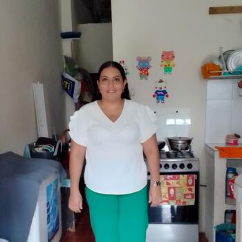 Niñera en El Salitre: Andrea