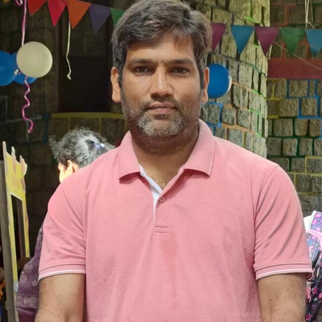 बंगलौर में बेबीसिटिंग की नौकरी: Yasmeen